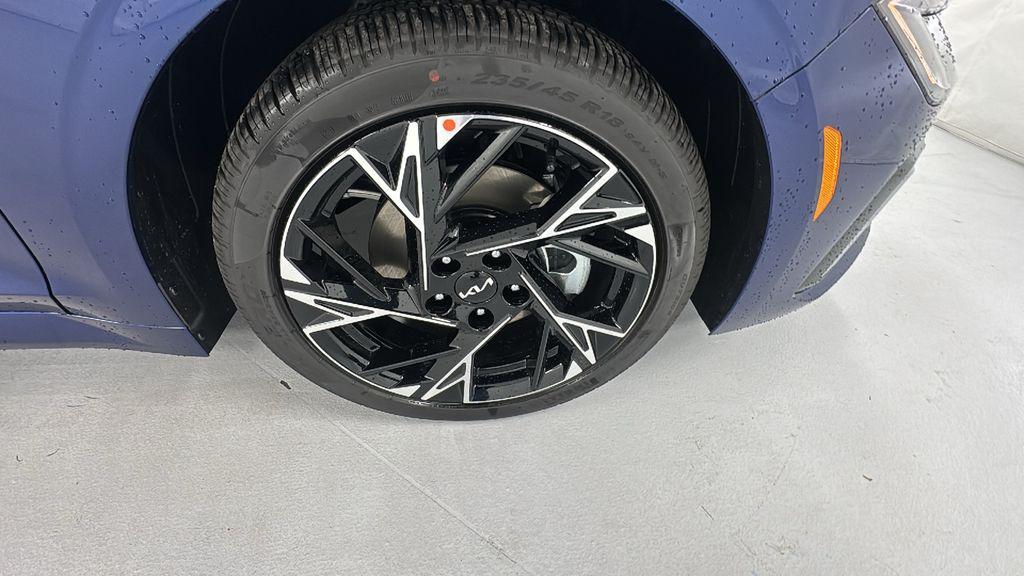 new 2026 Kia K5 car, priced at $27,678