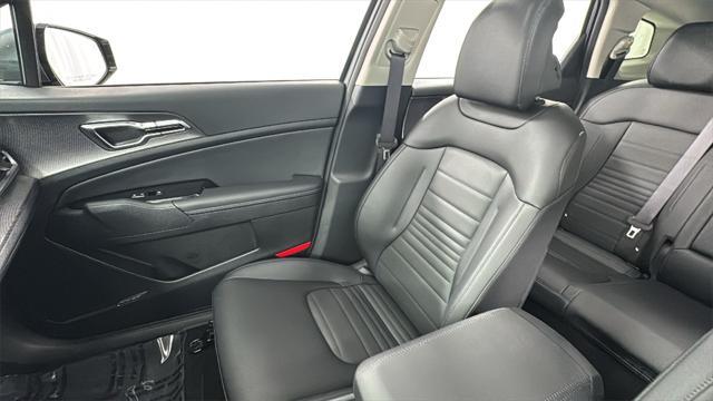 new 2025 Kia Sportage Hybrid car, priced at $34,937