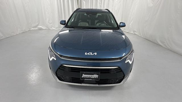 new 2025 Kia Niro car, priced at $30,628