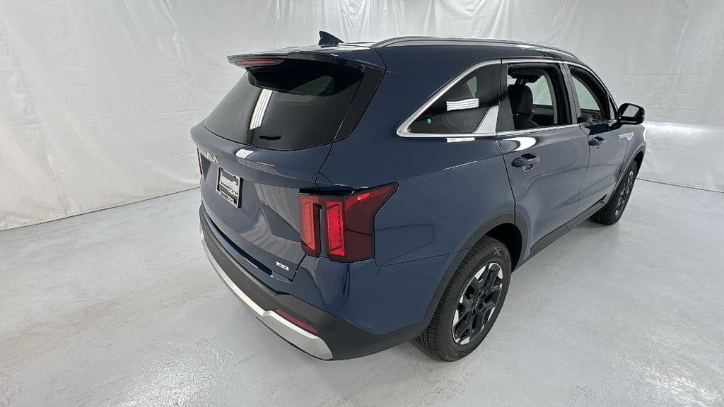 new 2026 Kia Sorento car, priced at $35,378