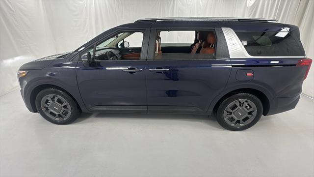 new 2026 Kia Carnival Hybrid car, priced at $39,478