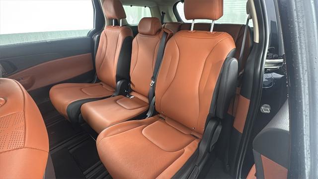 new 2026 Kia Carnival Hybrid car, priced at $39,478