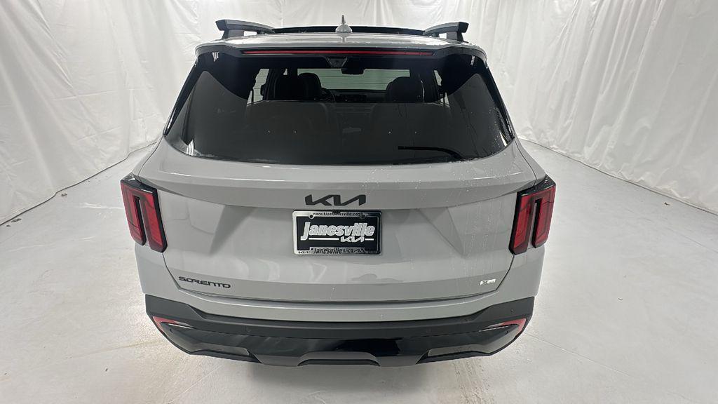 new 2026 Kia Sorento car, priced at $41,678