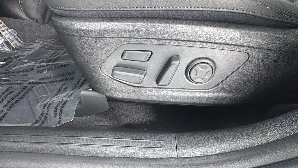 new 2026 Kia Sorento car, priced at $41,678