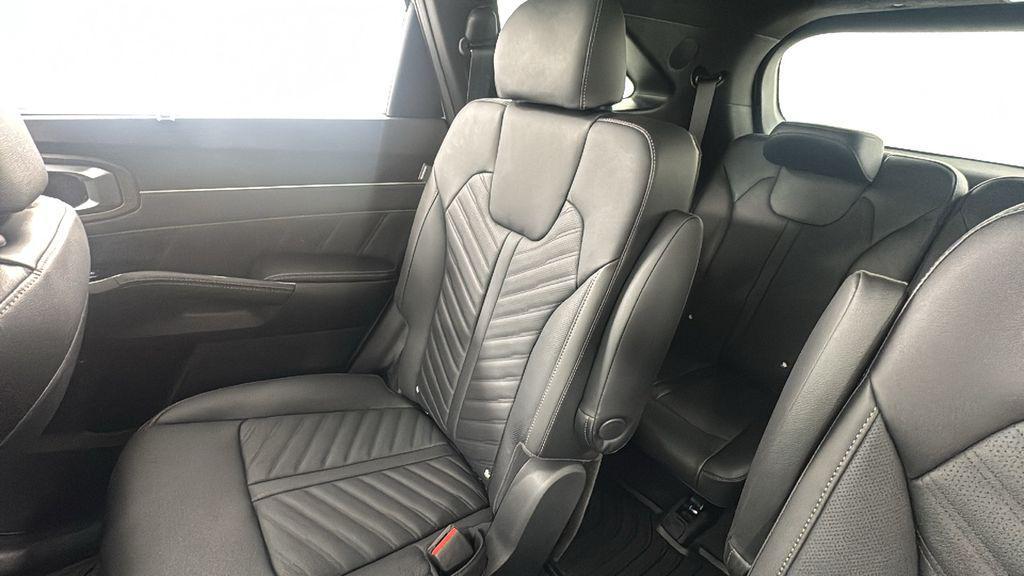 new 2026 Kia Sorento car, priced at $41,678