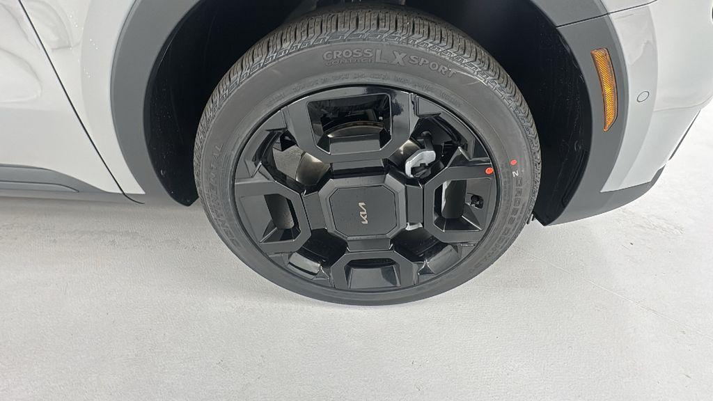 new 2026 Kia Sorento car, priced at $41,678