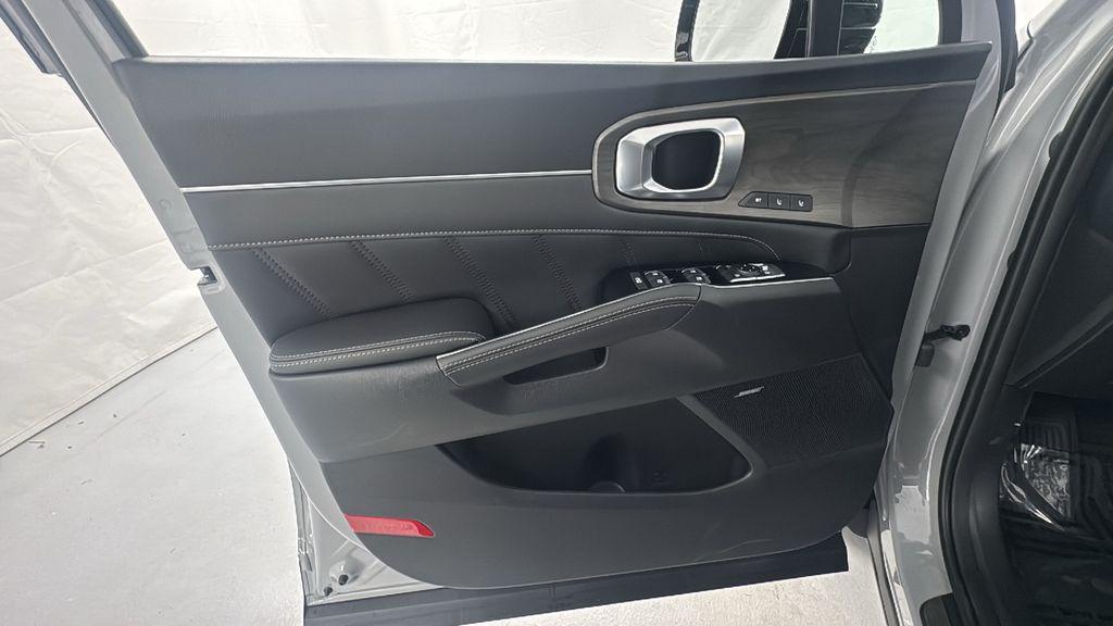 new 2026 Kia Sorento car, priced at $41,678