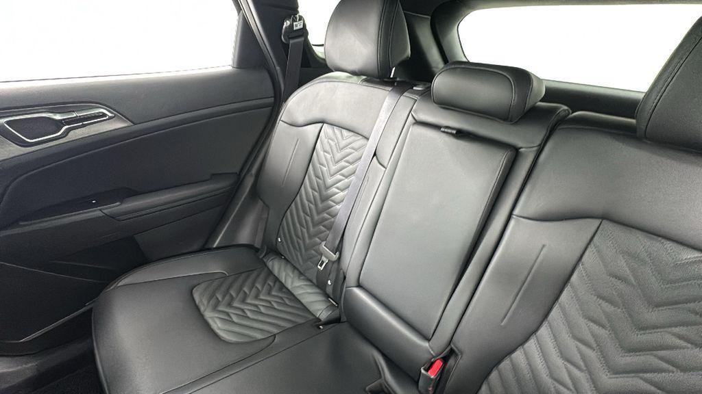 new 2026 Kia Sportage car, priced at $33,042