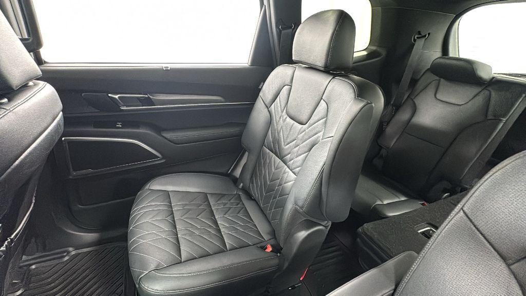 new 2025 Kia Telluride car, priced at $43,178