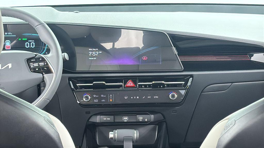new 2025 Kia Niro car, priced at $26,878