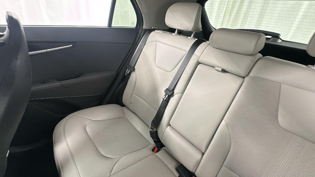 new 2025 Kia Niro car, priced at $26,878