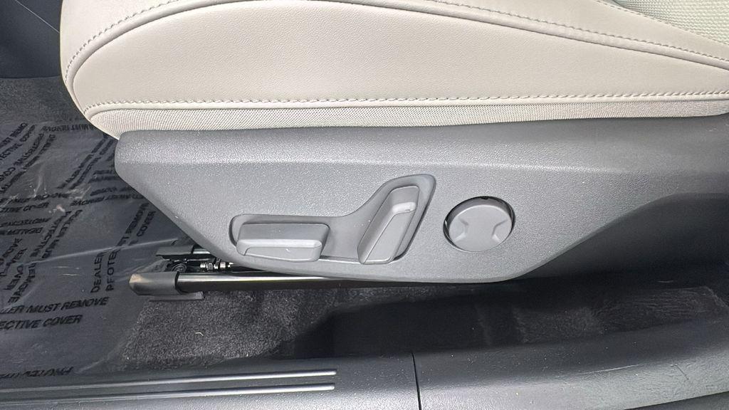 new 2025 Kia Niro car, priced at $26,878