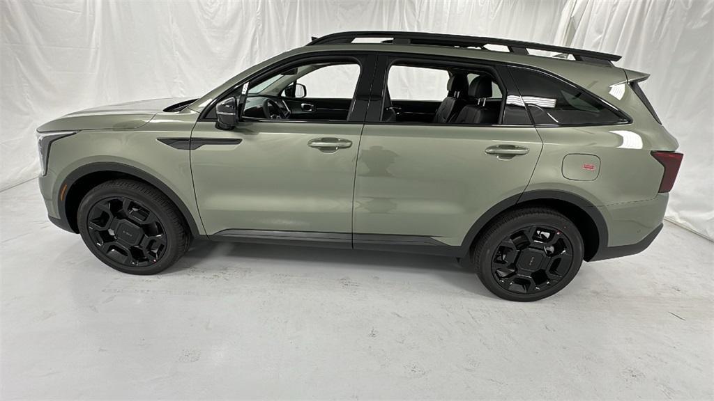 new 2025 Kia Sorento car, priced at $38,982