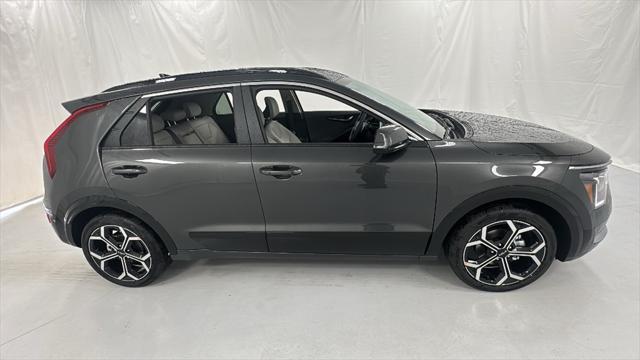 new 2025 Kia Niro car, priced at $27,687