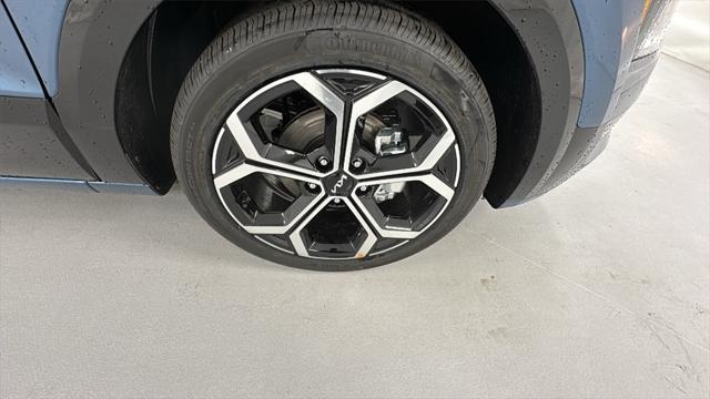 new 2025 Kia Niro car, priced at $27,878