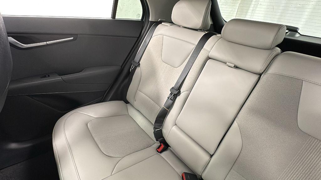 new 2025 Kia Niro car, priced at $29,178