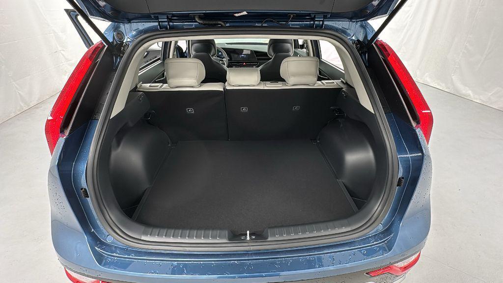 new 2025 Kia Niro car, priced at $29,178