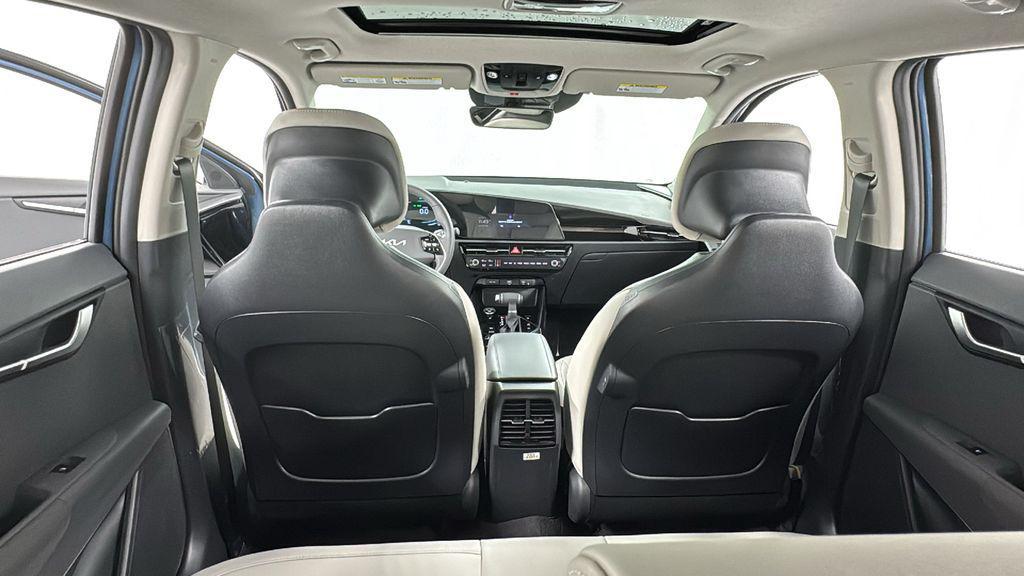 new 2025 Kia Niro car, priced at $29,178