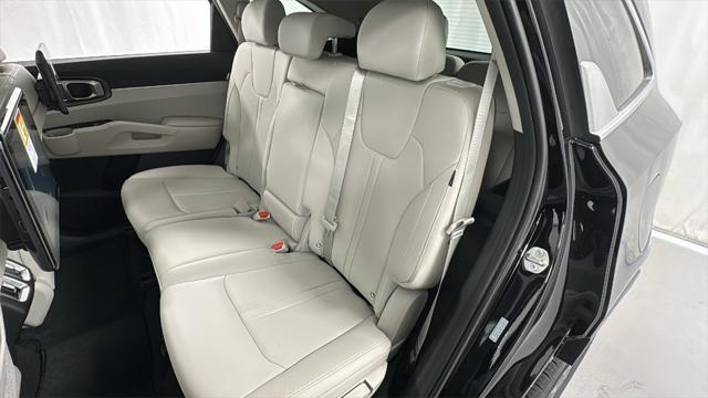 new 2025 Kia Sorento car, priced at $32,501