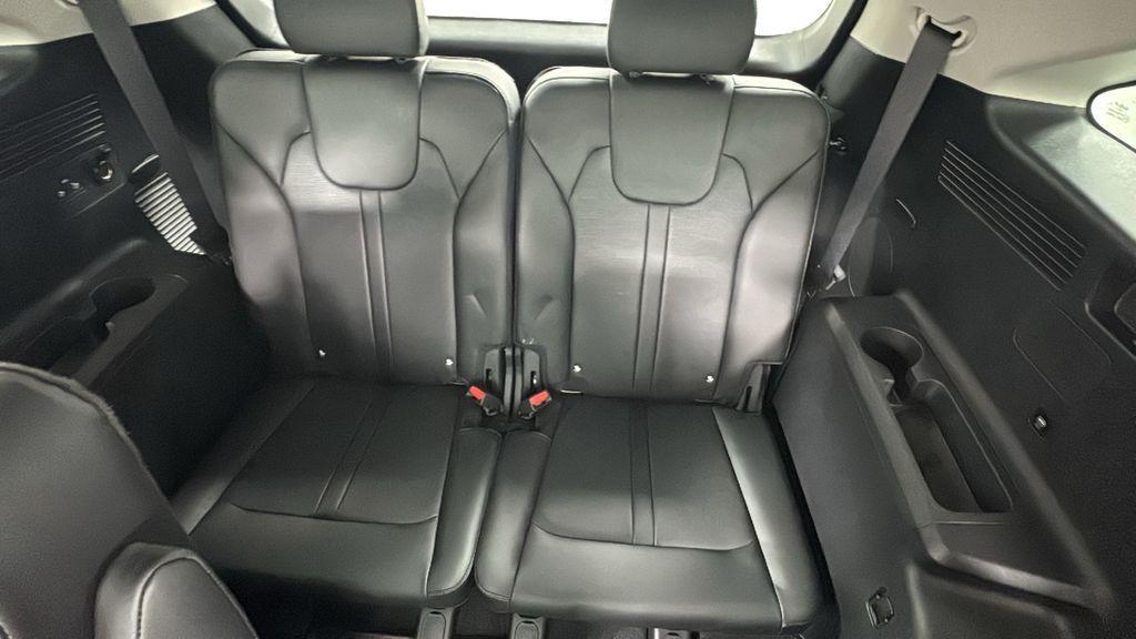 new 2025 Kia Sorento car, priced at $37,187