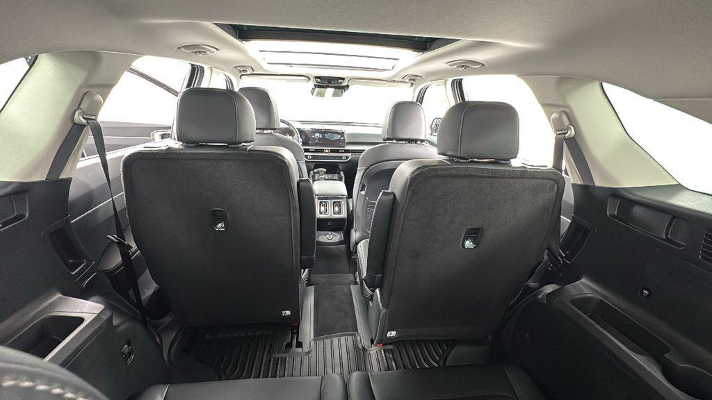 new 2025 Kia Sorento car, priced at $37,187