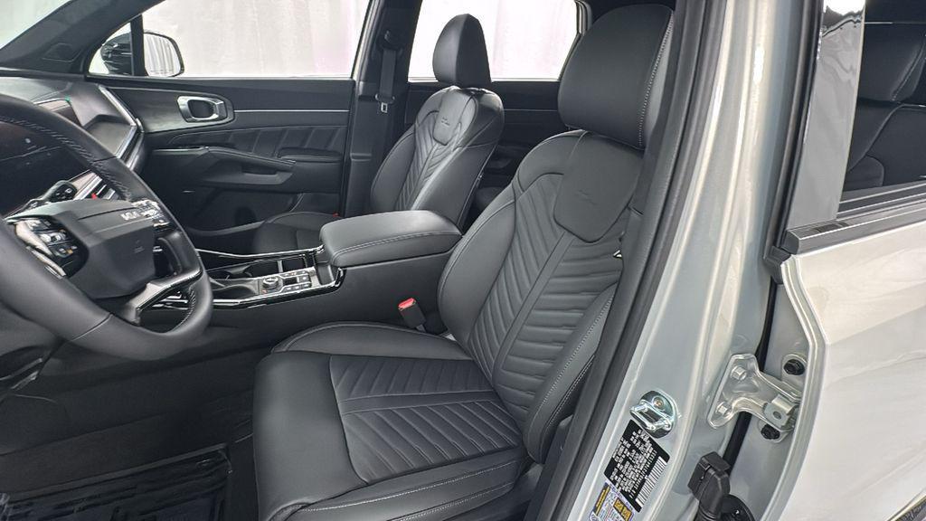 new 2026 Kia Sorento car, priced at $42,978