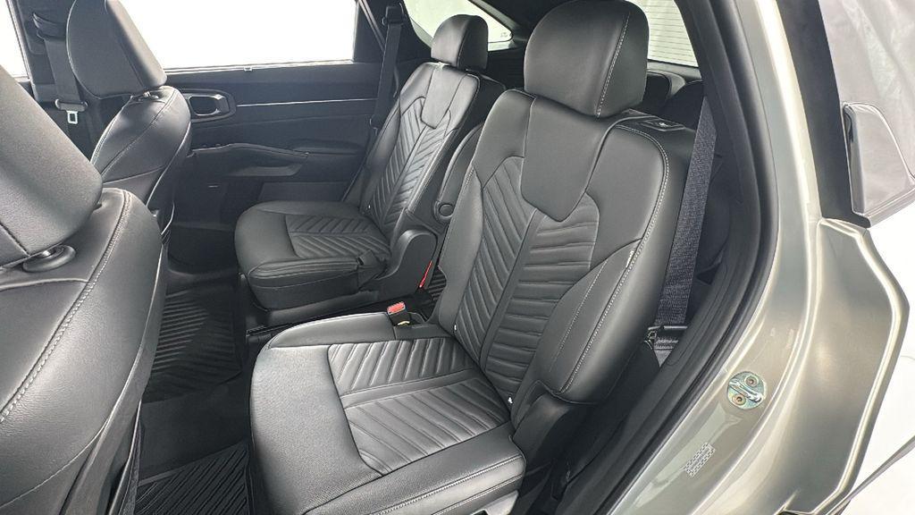 new 2026 Kia Sorento car, priced at $42,978