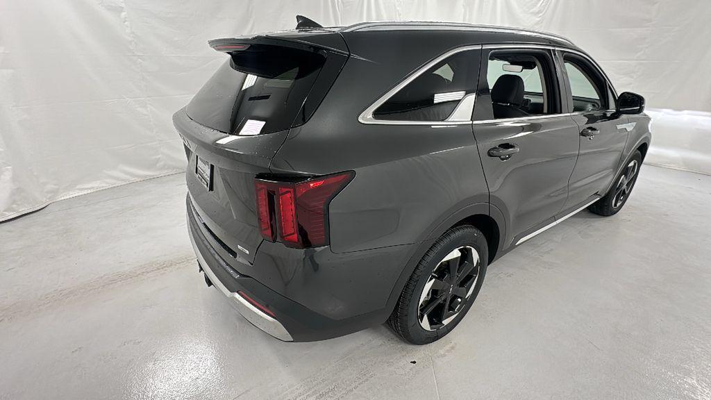 new 2026 Kia Sorento Hybrid car, priced at $38,757