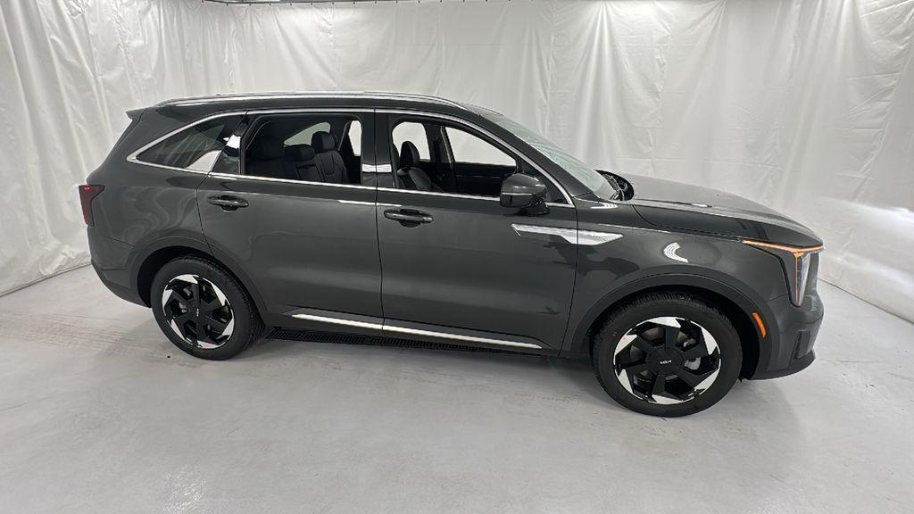 new 2026 Kia Sorento Hybrid car, priced at $38,757