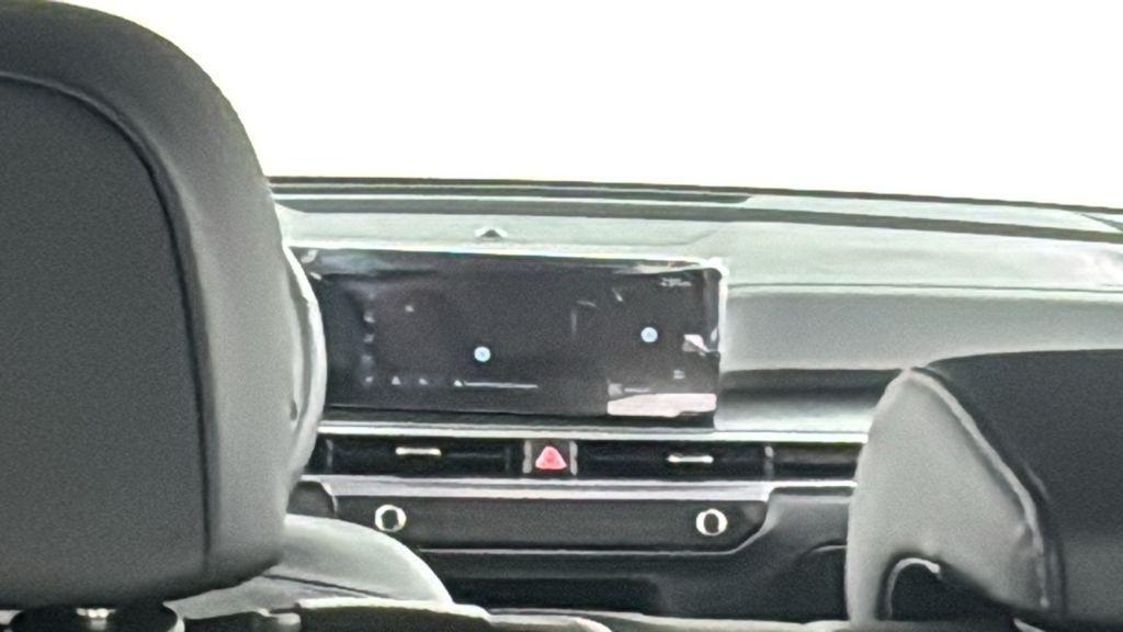 new 2026 Kia Sorento Hybrid car, priced at $38,757