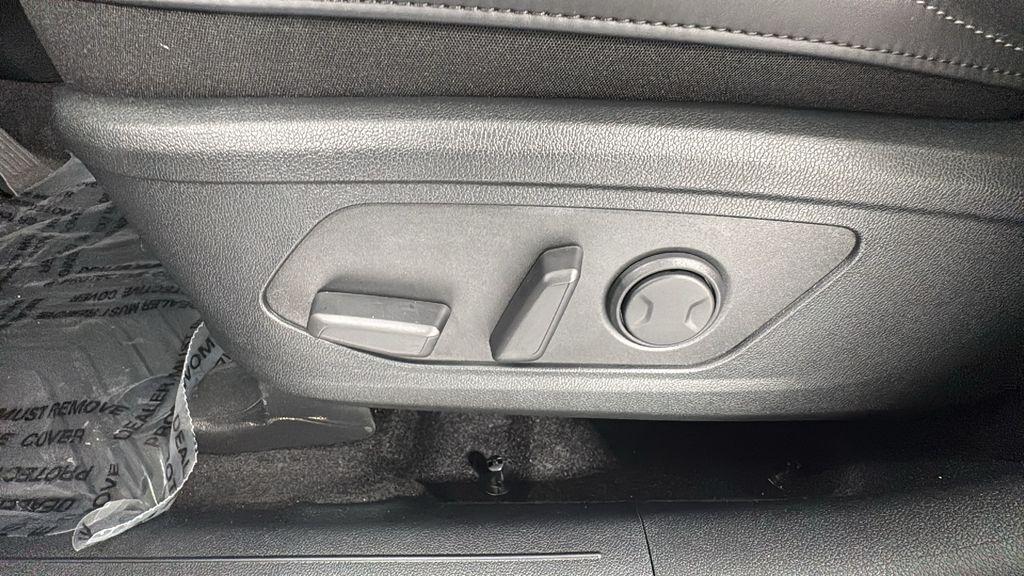 new 2026 Kia Sorento Hybrid car, priced at $38,757