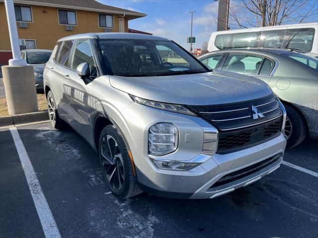 used 2024 Mitsubishi Outlander car, priced at $26,800