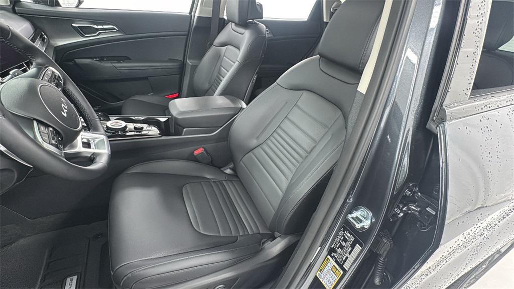 new 2025 Kia Sportage Hybrid car, priced at $34,224