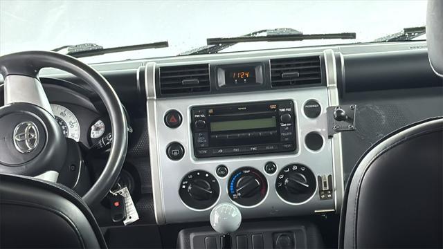 used 2007 Toyota FJ Cruiser car, priced at $12,715