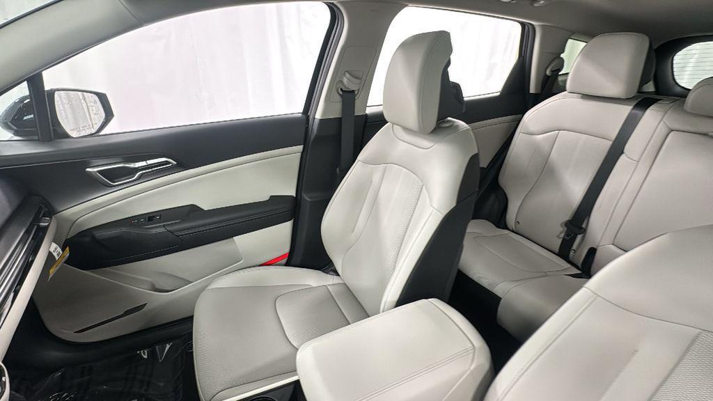 new 2026 Kia Sportage car, priced at $29,278