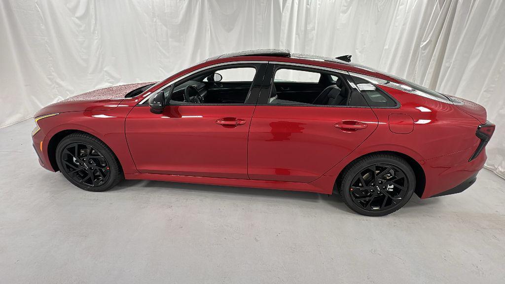new 2026 Kia K5 car, priced at $30,087