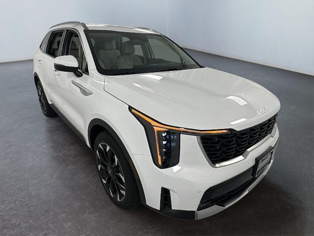new 2025 Kia Sorento car, priced at $31,058