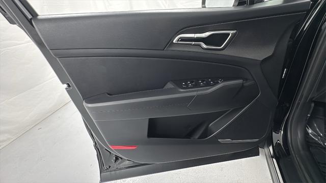 new 2025 Kia Sportage Hybrid car, priced at $26,128