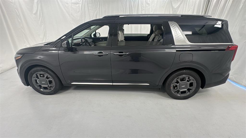 new 2026 Kia Carnival car, priced at $41,287