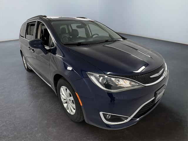 used 2017 Chrysler Pacifica car, priced at $11,987