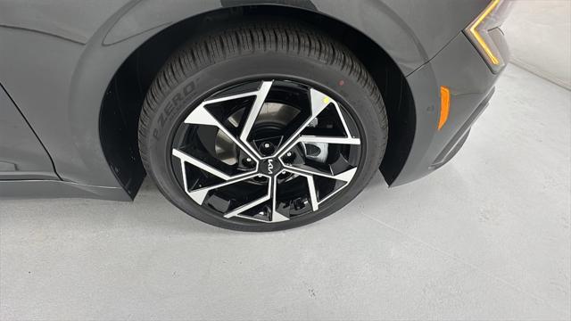new 2025 Kia K5 car, priced at $29,687