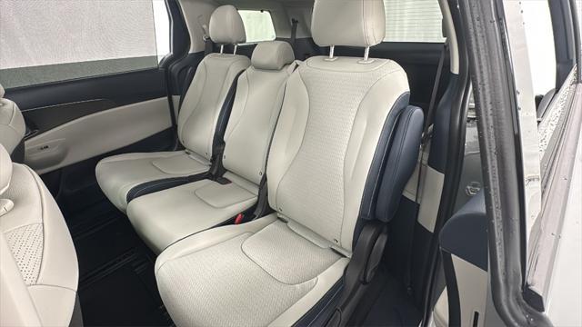 new 2026 Kia Carnival car, priced at $46,978