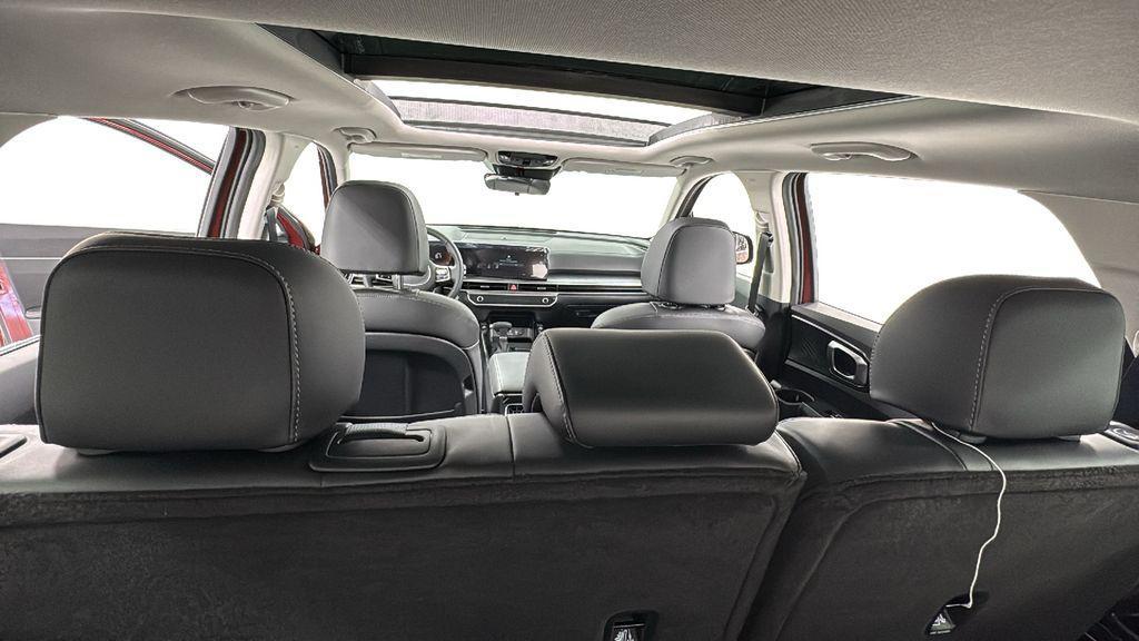 new 2025 Kia Sorento car, priced at $32,681