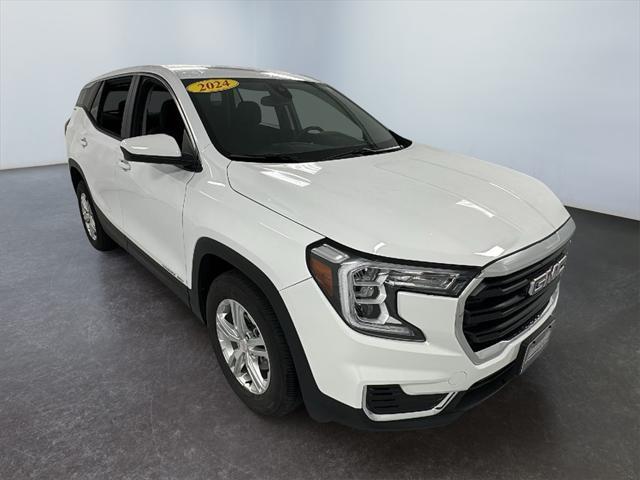 used 2024 GMC Terrain car, priced at $26,548