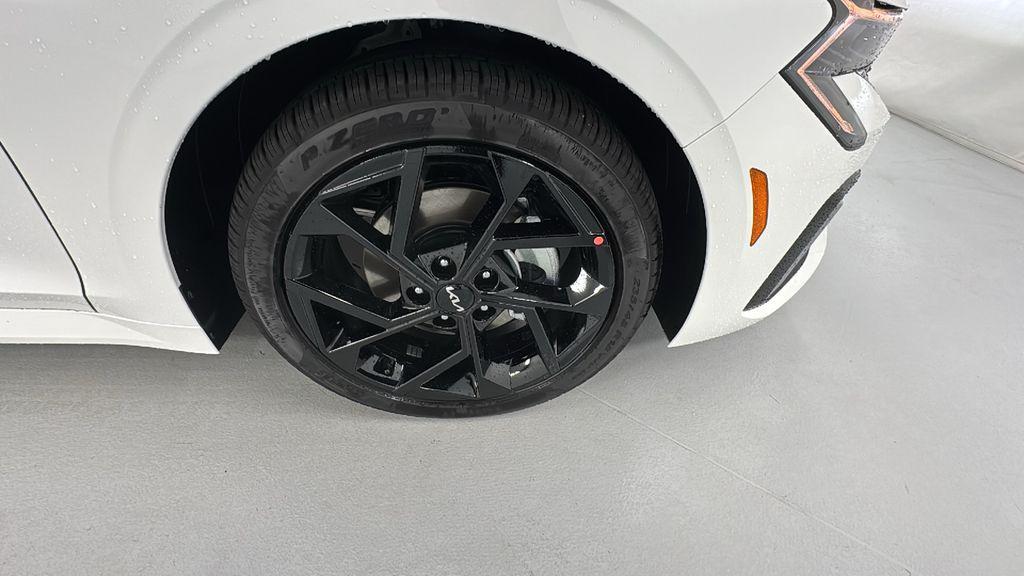 new 2026 Kia K5 car, priced at $29,037
