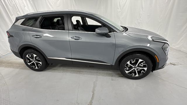 new 2025 Kia Sportage car, priced at $25,178