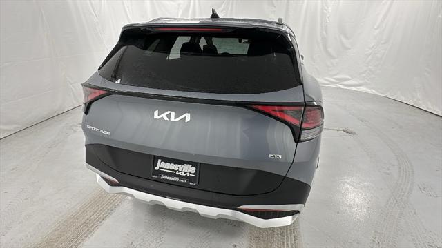 new 2025 Kia Sportage car, priced at $25,178