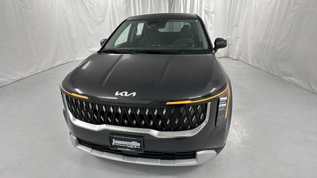 new 2025 Kia Carnival car, priced at $32,609