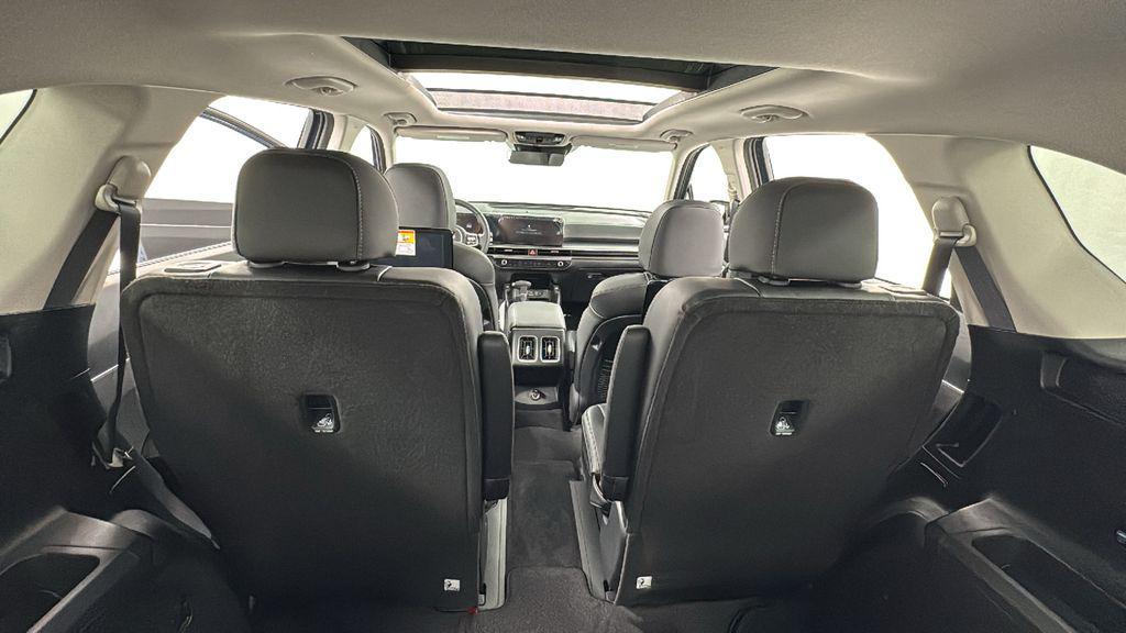 new 2025 Kia Sorento car, priced at $35,278