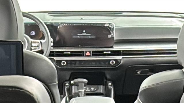 new 2025 Kia Sorento car, priced at $33,578